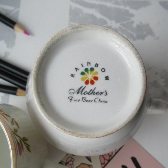 2 Tea Coffee Mugs Fine Bone China Rainbow Mother's - Picture 9 of 10